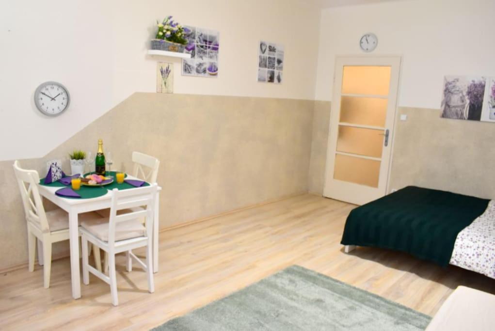 Apartment In Prag Dış mekan fotoğraf